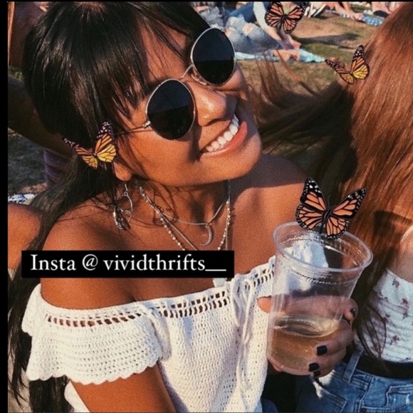 Flower candle stick holders 🌸 - Picture 5 of 5